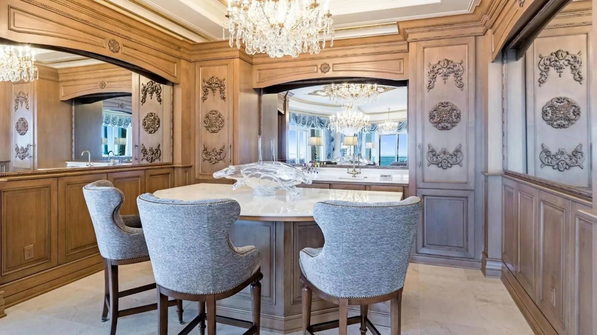 Exquisite Penthouse Masterpiece Waterfront Apartment Destin